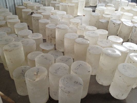 Round Shape Quartz Glass Ingot High Temperature Resistant For Optics supplier